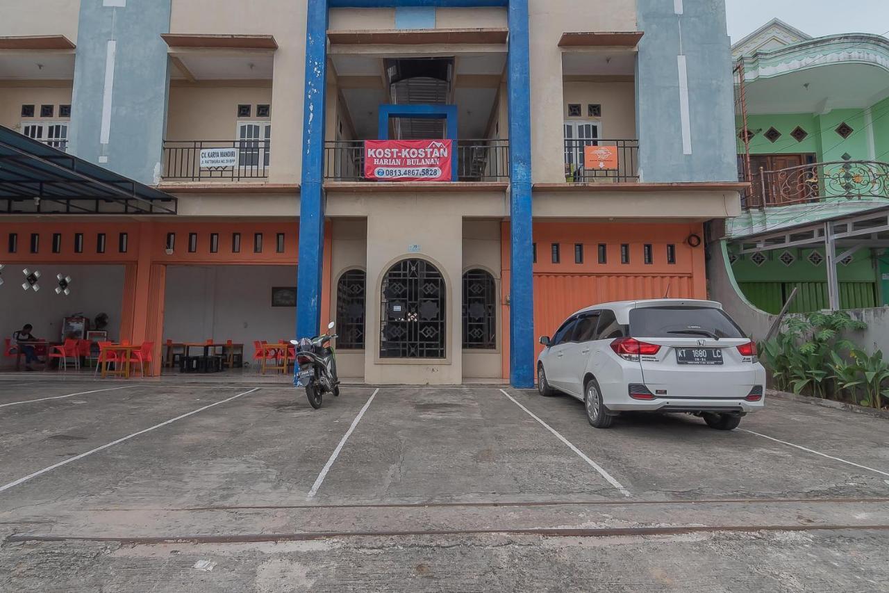 Reddoorz Syariah Near Terminal Batu Ampar 2 Hotel Баликпапан Екстериор снимка